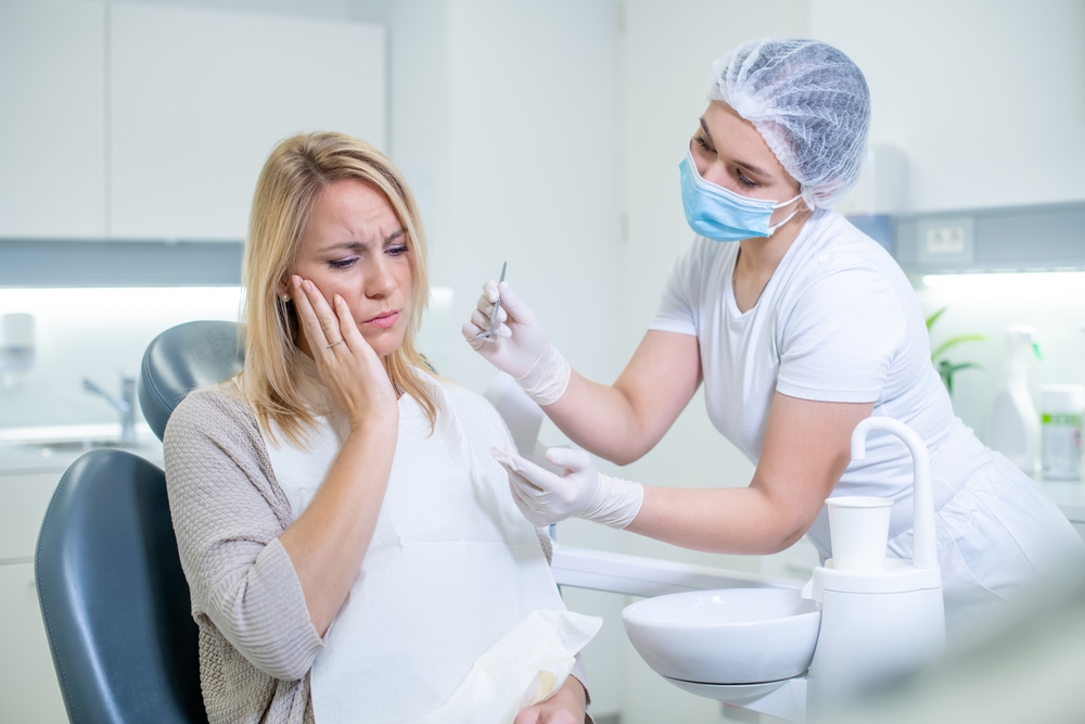 How to Handle Dental Emergencies at Home?