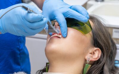 How to Manage Tooth Sensitivity as the Weather Gets Cooler?
